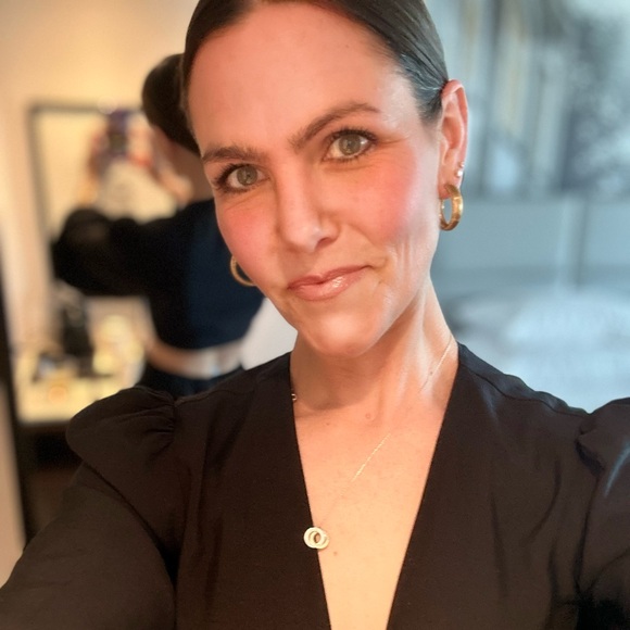 Meet your Posher, Heather - Picture 1 of 1